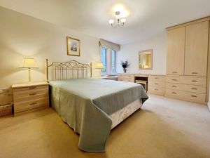 Photo 5- click for photo gallery